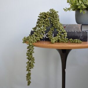 Arranjo de Folhagem Pendente Artificial no Vaso Azul | Distribuidor Das Flores