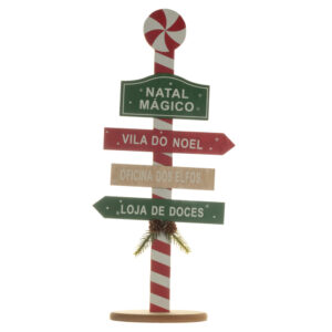 Placa Decorativa Vila do Noel | MDF 21x50x8cm | Verde, Vermelha e Branca | Decoração Natalina